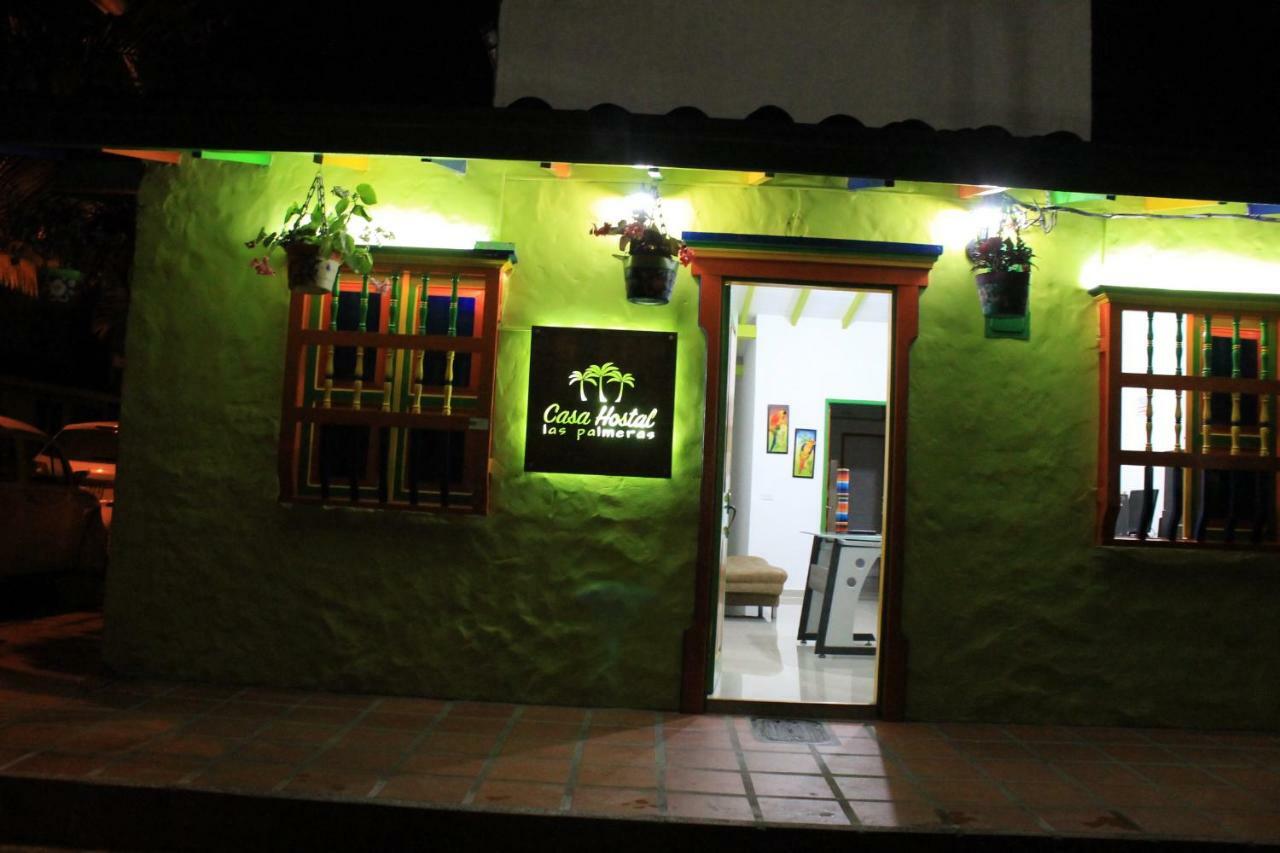 Casa Hostal Las Palmeras กัวตาเป ภายนอก รูปภาพ